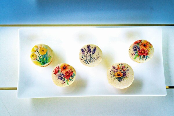 food, culinary arts, finger food, dessert, dishware, garnish