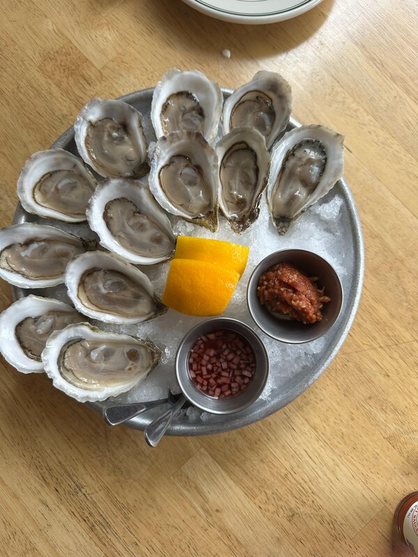 food, tableware, oyster, ingredient, seafood, bivalvia