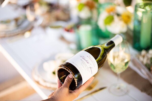 bottle, drinkware, stemware, tableware, table, glass bottle