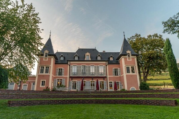 facade, estate, mansion, yard, historic house, villa